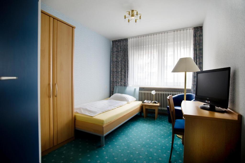 Hotel St. Peter Nuremberg Room photo